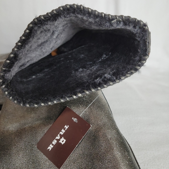 Trask Audra Silver Pewter shiny Shearling lined boots - Picture 14 of 16